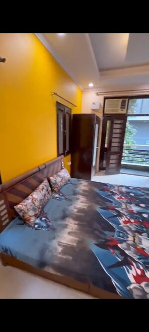 Bedroom in 2 BHK Builder Floor at Pitampura – for Rent