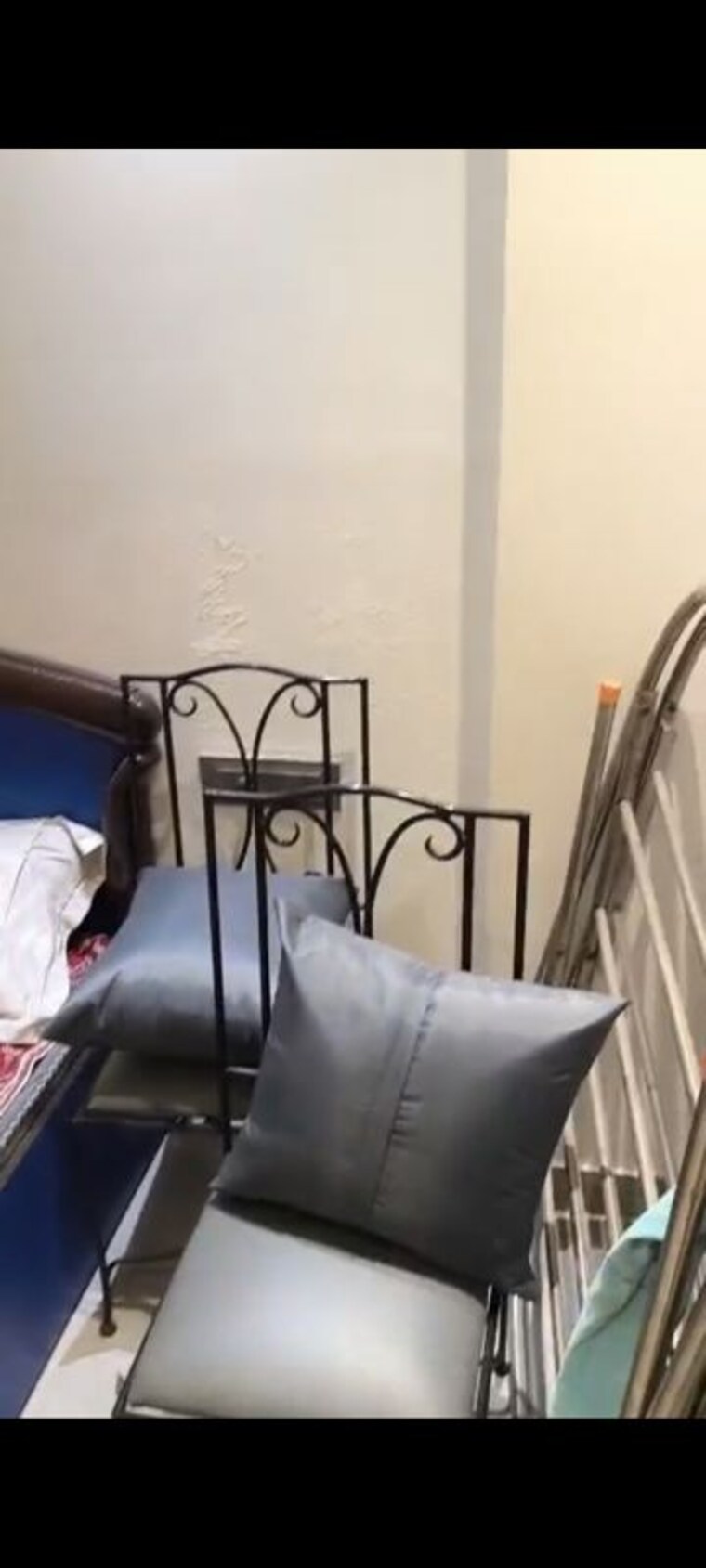 Team Area, shalimar bagh 1 Bedroom 900 Sq.Ft. Builder Floor In Shalimar Bagh Delhi 10436496