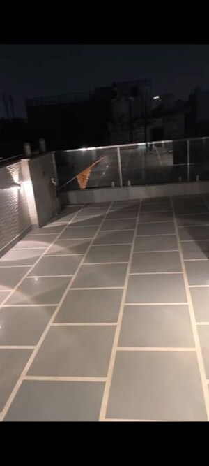 Balcony in 1 BHK Builder Floor at Shalimar Bagh – for Rent