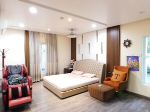 Bedroom in 6 BHK Villa at Jubilee Hills – for Sale