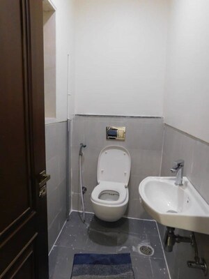 Bathroom in 6 BHK Villa at Jubilee Hills – for Sale