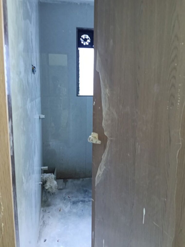 Bathroom, express-zone Commercial Office Space 1500 Sq.Ft. In Malad East Mumbai 10436484