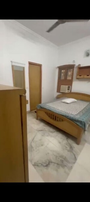 Bedroom in 2 BHK Builder Floor at Pitampura – for Rent