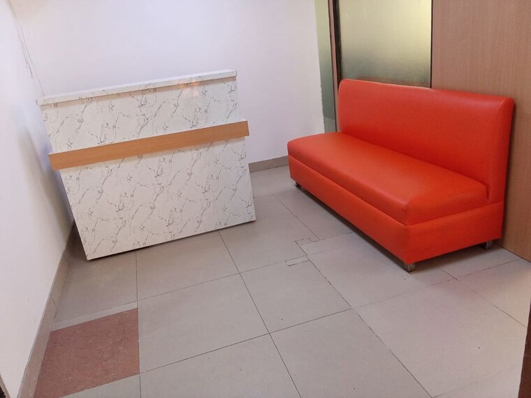 Living Room, sector 2 Commercial Office Space 3000 Sq.Ft. In Sector 2 Noida 10434090