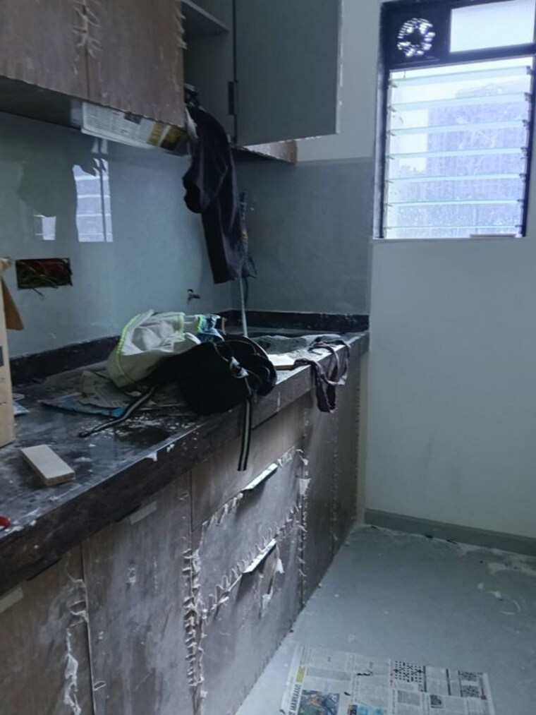 Kitchen, express-zone Commercial Office Space 1500 Sq.Ft. In Malad East Mumbai 10436523