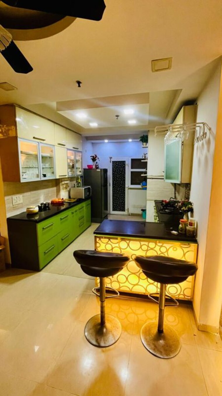 Team Area, amrapali-silicon-city 3 Bedroom 1450 Sq.Ft. Apartment In Sector 76 Noida 10436519