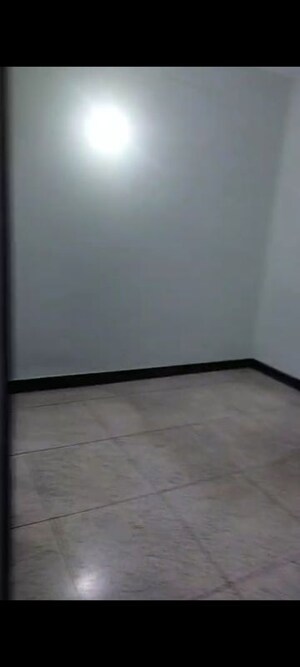 Room in 2 BHK Builder Floor at Pitampura – for Rent
