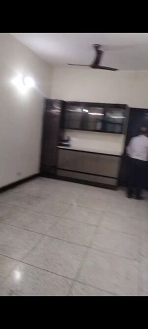 2 BHK Builder Floor For Rent in Pitampura