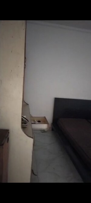 Bathroom in 2 BHK Builder Floor at Pitampura – for Rent