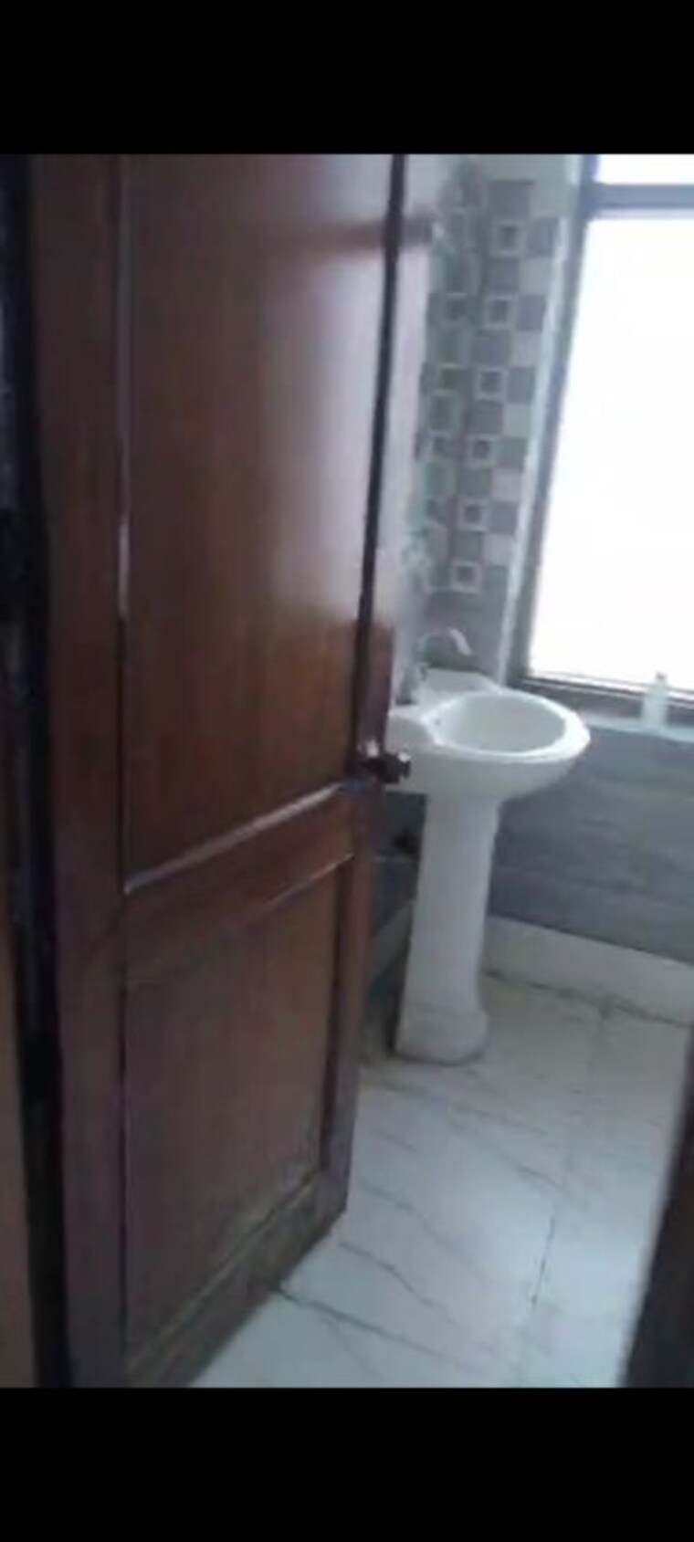 Bathroom, pitampura 2 Bedroom 1500 Sq.Ft. Builder Floor In Pitampura Delhi 10436551
