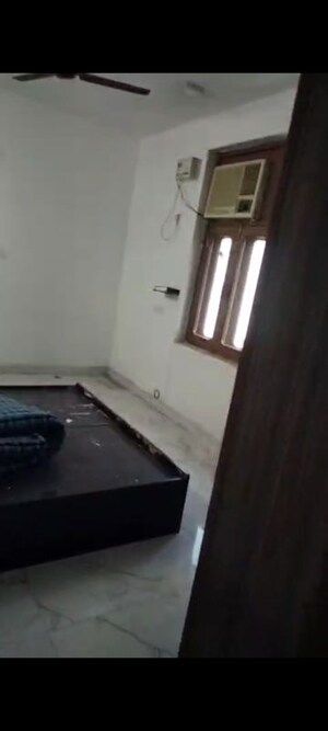 Furnished Amenities in 2 BHK Builder Floor at Pitampura – for Rent