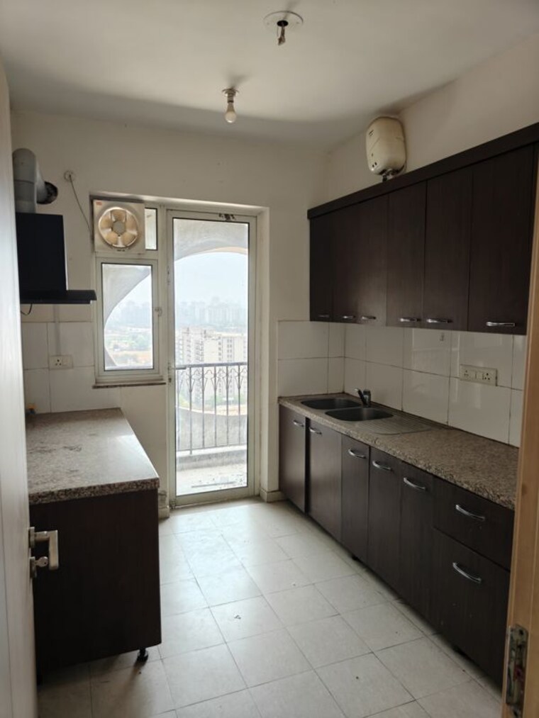 Kitchen, dlf-new-town-heights-i 3 Bedroom 1920 Sq.Ft. Apartment In Sector 90 Gurgaon 10436558