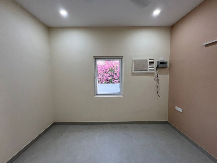 Room, panchsheel enclave 3 Bedroom 1300 Sq.Ft. Builder Floor In Panchsheel Enclave Delhi 10436587