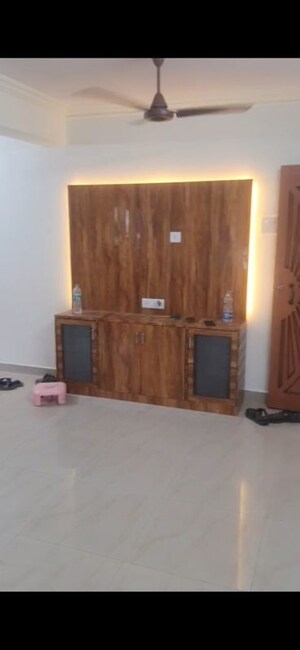 2 BHK Apartment For Rent in Divya Smruthi, Malad West