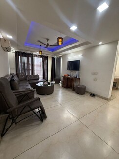 3 BHK Builder Floor For Rent in Sector 45