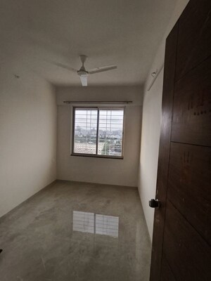 Room in 3 BHK Apartment at Fortune Aura Blue, Punawale – for Rent