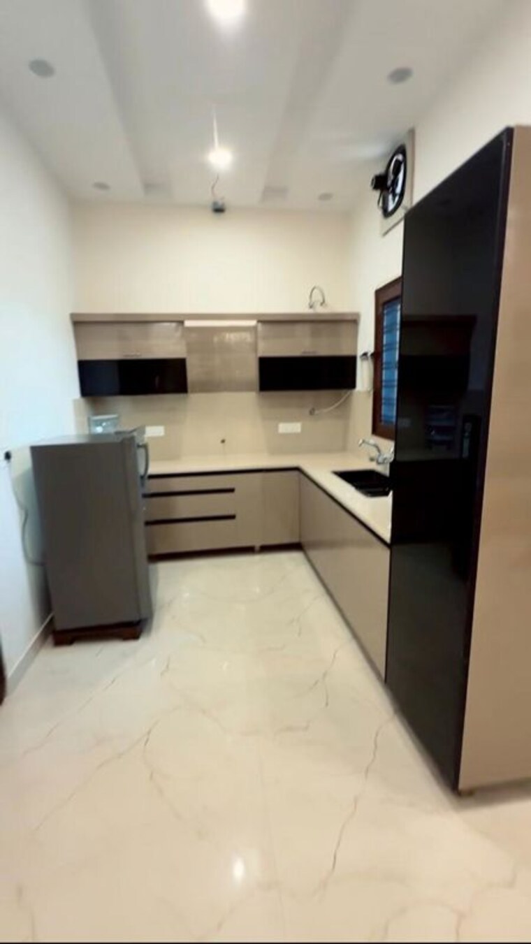 Kitchen, kharar road 2 Bedroom 150 Sq.Ft. Apartment In Kharar Road Mohali 10436631