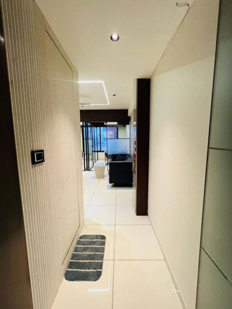 undefined, shivam-trade-center Commercial Office Space 606 Sq.Ft. In Ambli Ahmedabad 10436678