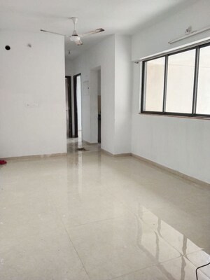 Room in 2 BHK Apartment at Lodha Downtown, Dombivli East – for Rent