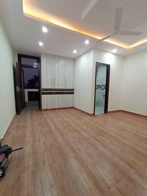 Room in 1 BHK Builder Floor at Malviya Nagar – for Rent