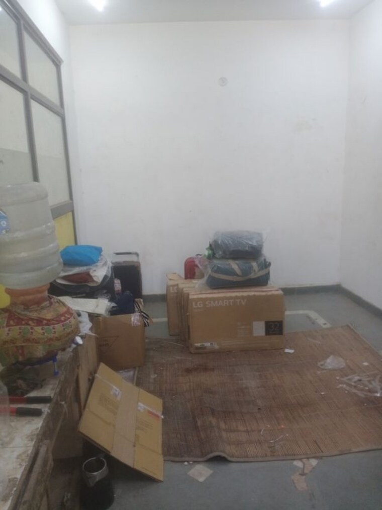 undefined, okhla industrial estate phase 2 Commercial Warehouse 1300 Sq.Ft. In Okhla Industrial Estate Phase 2 Delhi 10436715