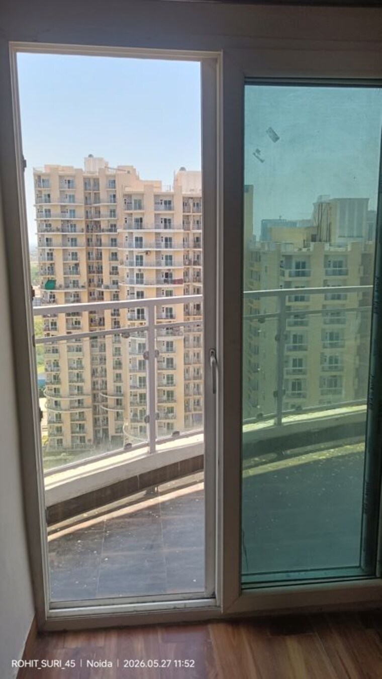 Balcony, samridhi-luxuriya-avenue 2 Bedroom 1245 Sq.Ft. Apartment In Sector 150 Noida 10436714