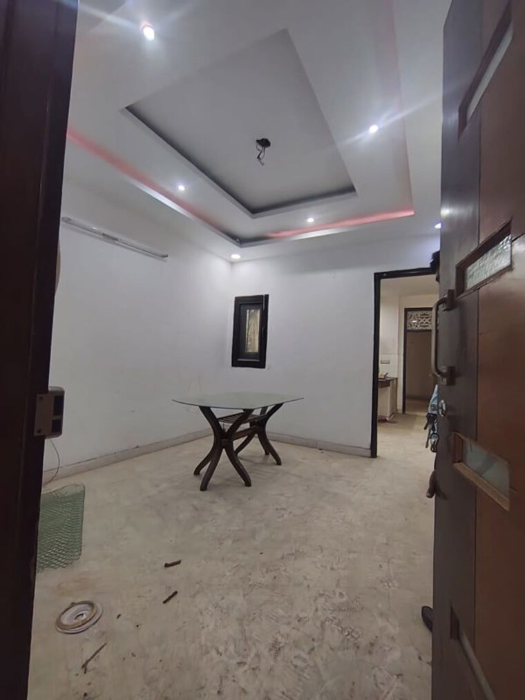 Team Area, janakpuri 3 Bedroom 1300 Sq.Ft. Builder Floor In Janakpuri Delhi 10436762