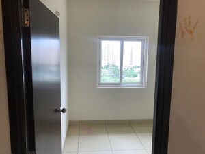 Room in 2.5 BHK Apartment at Prestige Sunrise Park Brichwood, Electronic City Phase I – for Sale