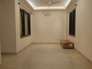 Room in 3 BHK Builder Floor at Greater Kailash I – for Rent
