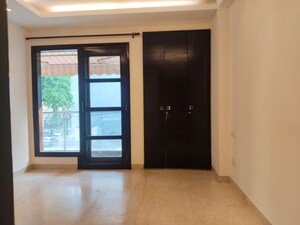 Room in 3 BHK Builder Floor at Greater Kailash I – for Rent