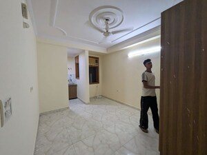 1 BHK Builder Floor For Rent in Saket