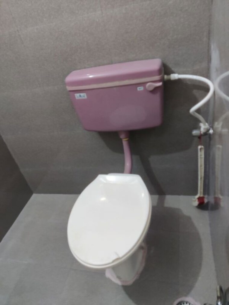 Bathroom, gomti nagar 2 Bedroom 1500 Sq.Ft. Independent House In Gomti Nagar Lucknow 10436860