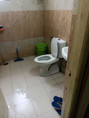 Bathroom in 3 BHK Apartment at Parsvnath Royale Floors, Uattardhona – for Rent