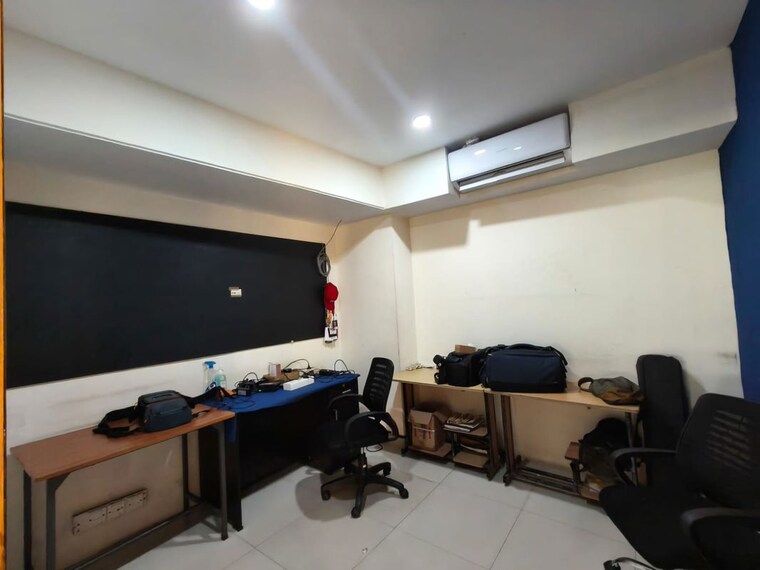 Team Area, kaloor Commercial Office Space 3050 Sq.Ft. In Kaloor Kochi 10436891
