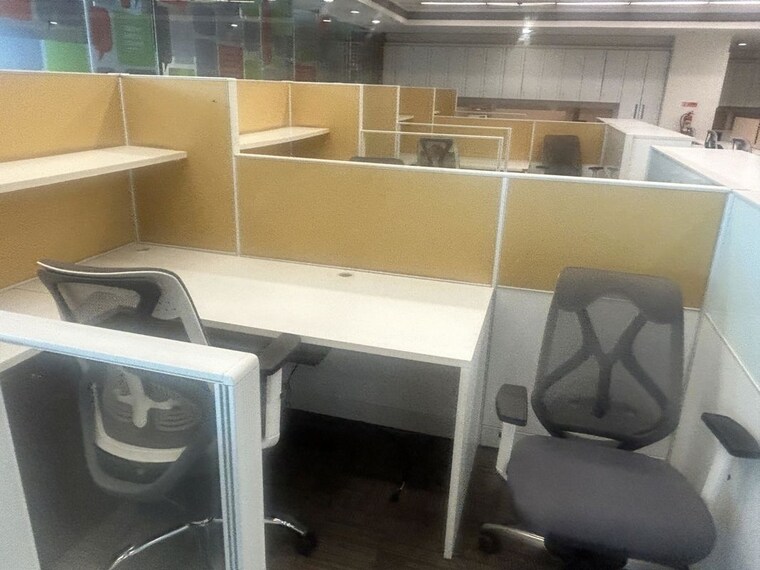Team Area, lower parel west Commercial Office Space 1000 Sq.Ft. In Lower Parel West Mumbai 10436874