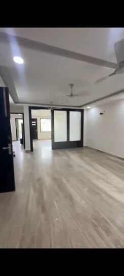 3 BHK Builder Floor For Rent in Pitampura