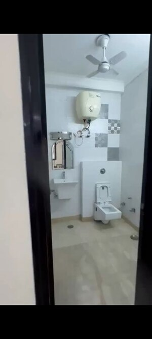 Bathroom in 3 BHK Builder Floor at Pitampura – for Rent
