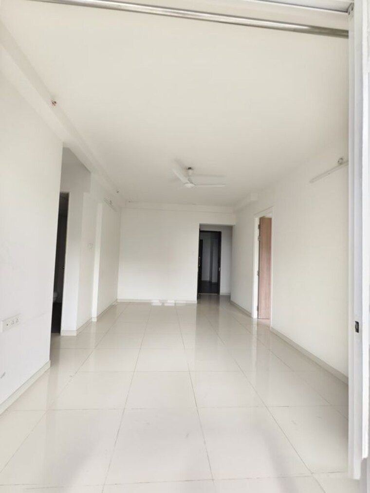 undefined, godrej-emerald 3 Bedroom 920 Sq.Ft. Apartment In Ghodbunder Road Thane 10436905