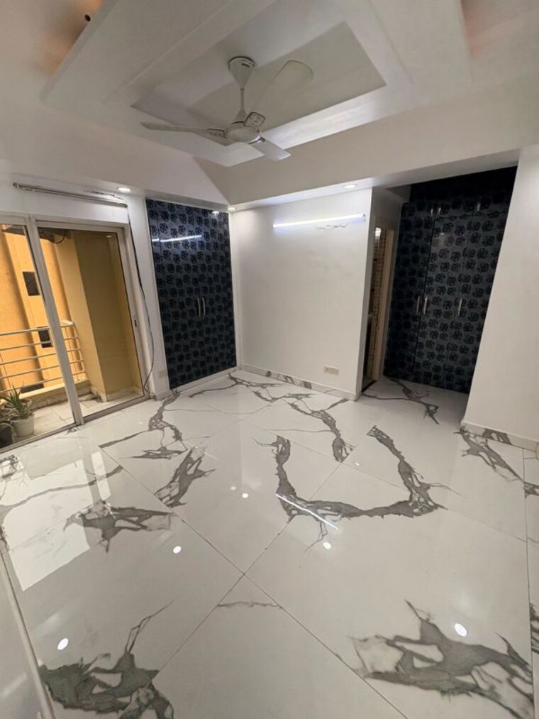 Team Area, paras-tierea-premium-floor 3.5 Bedroom 1592 Sq.Ft. Apartment In Sector 137 Noida 10436917