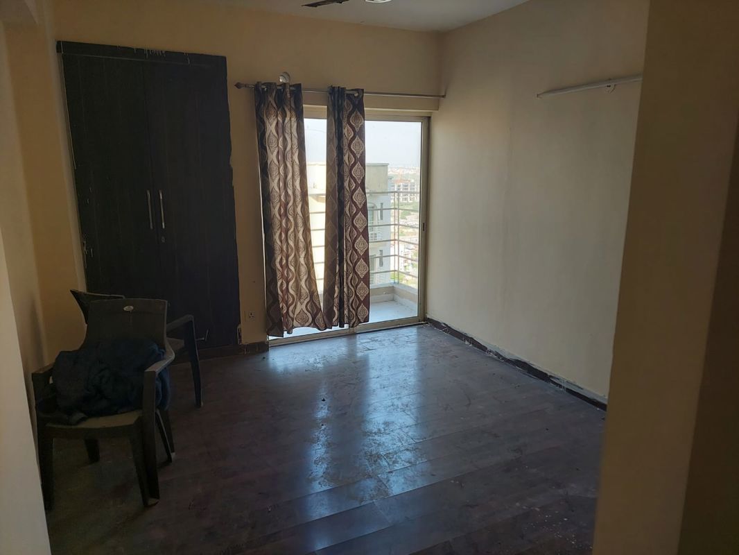 3.5 BHK + Servant Room 1592 Sq.Ft. Apartment in Paras Tierea Premium Floor