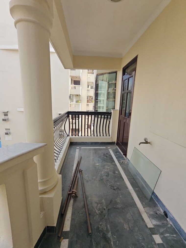 Balcony, orchid-gardens 3 Bedroom 2750 Sq.Ft. Apartment In Sector 54 Gurgaon 10436940