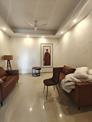 Living Room in 3.5 BHK Apartment at Ansal Sushant Lok I, Sector 43 – for Rent