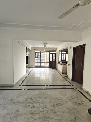 Building Lobby in 3.5 BHK Apartment at Ansal Sushant Lok I, Sector 43 – for Rent