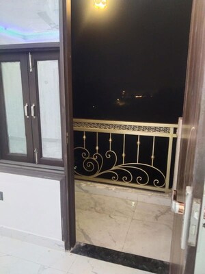 Building Lobby in 3 BHK Builder Floor at Savitri Nagar – for Rent