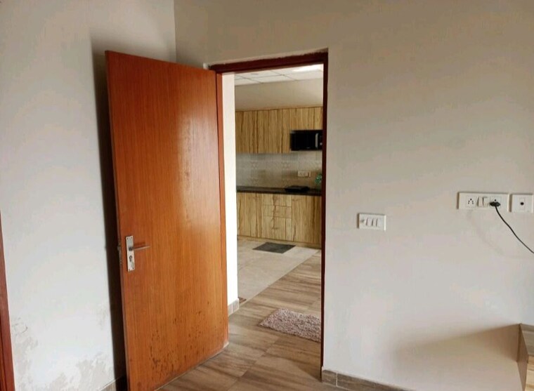 Room, paramount-golf-foreste-apartments 1 Bedroom 880 Sq.Ft. Apartment In Zeta I Greater Noida Greater Noida 10436962