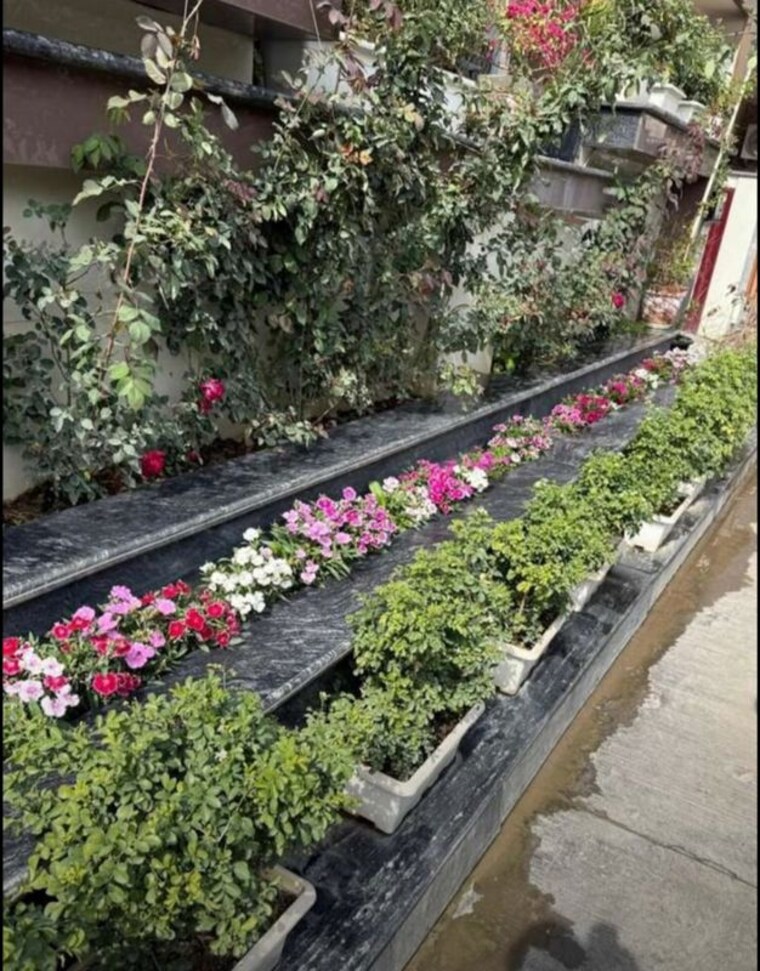Garden, charms-castle-phase-ii 3 Bedroom 1840 Sq.Ft. Apartment In Raj Nagar Extension Ghaziabad 10436970