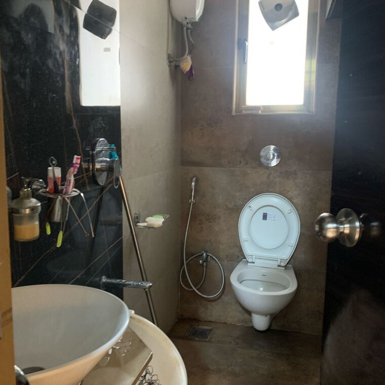 Bathroom, yashprabha-chs 1 Bedroom 462 Sq.Ft. Apartment In Dalvi Nagar Mumbai 10437021