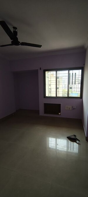 Room in 2 BHK Apartment at Cosmos Harmony, Majiwada – for Rent
