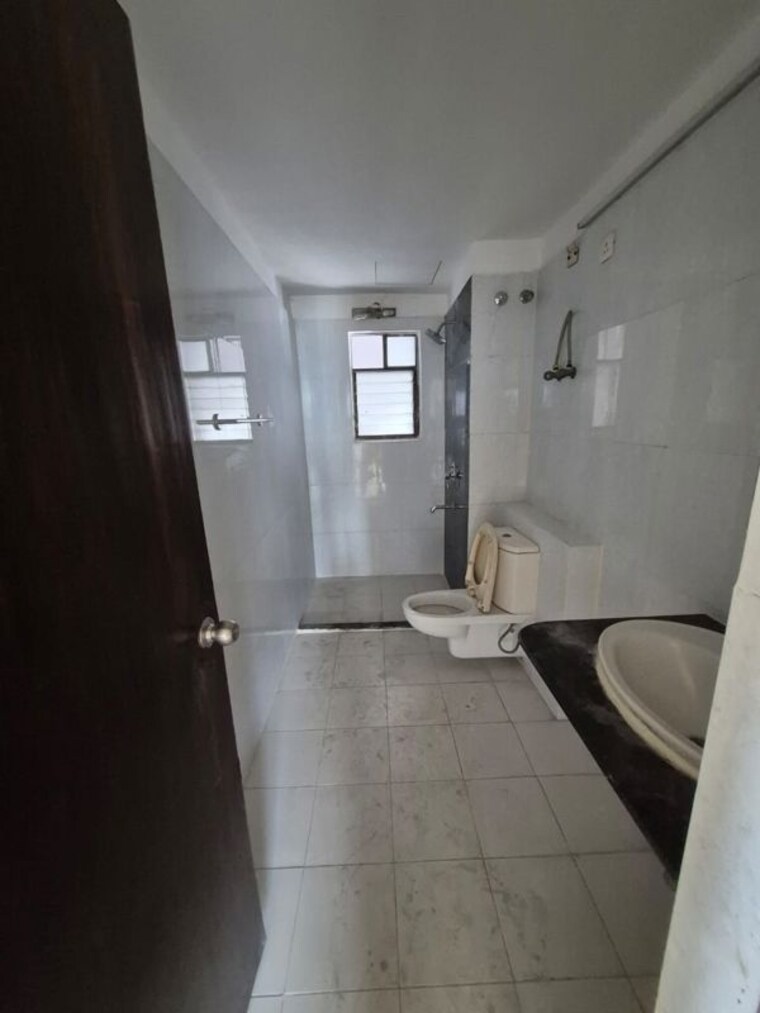 Bathroom, ruchi-active-acres 3 Bedroom 2050 Sq.Ft. Apartment In Tangra Kolkata 10436999