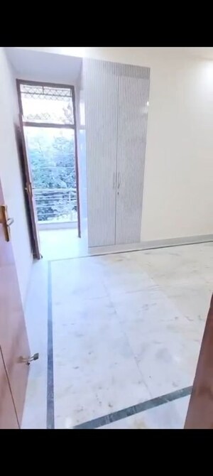 Room in 3 BHK Builder Floor at Sector 2c Vasundhara – for Sale